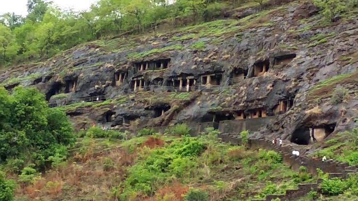 Pandavaleni Caves